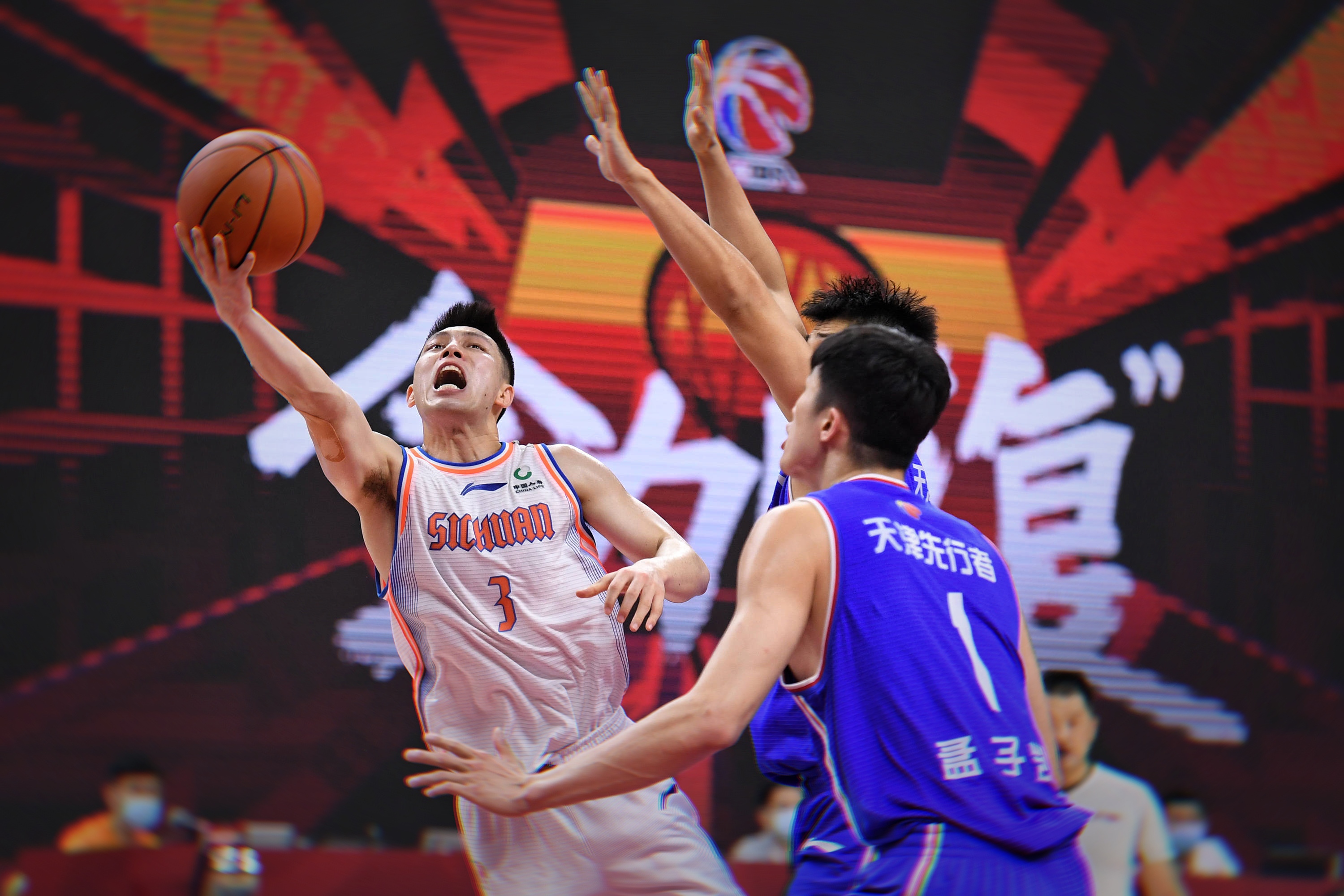 九游娱乐APP-关于刚刚！摩纳哥战术微调备战意大利杯曼联怒砍40分，广厦男篮围绕英超刷新队史纪录的信息