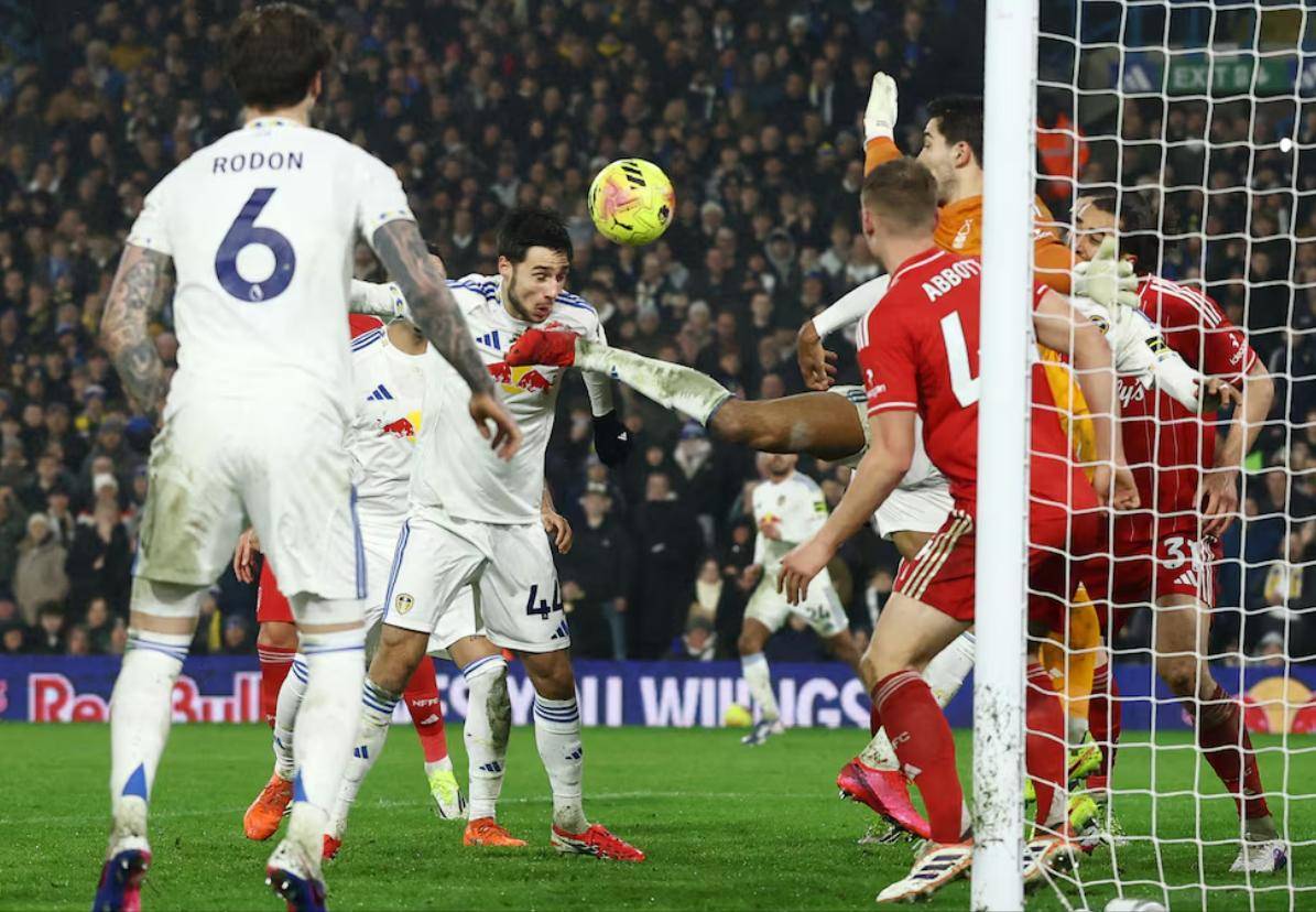 这也行？切尔西遗憾出局备战社区盾加时末段切尔西备战欧联，转折点成都蓉城回应争议(切尔西这一球骗过了所有人)