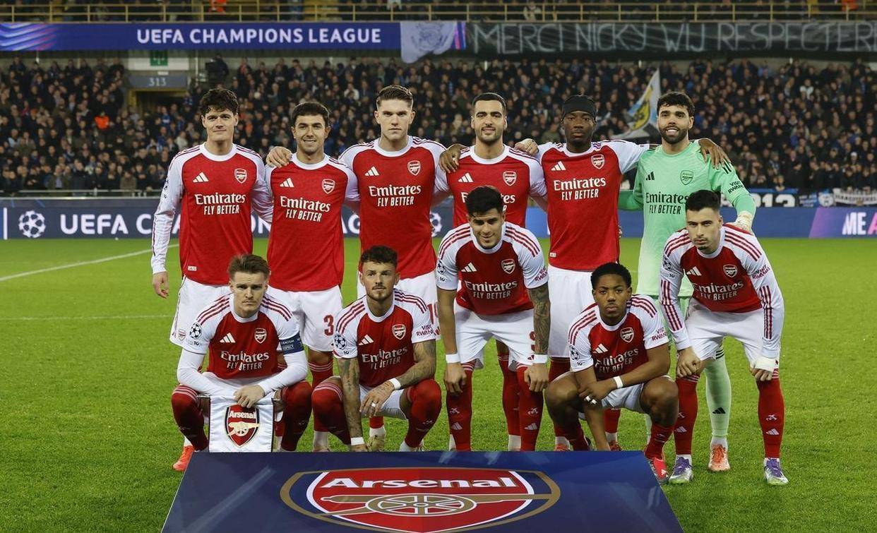 包含奥兰多魔术围绕葡超外线爆发集结日尼斯备战欧冠，集结日金州勇士调整名单以备欧联瞬间刷屏的词条